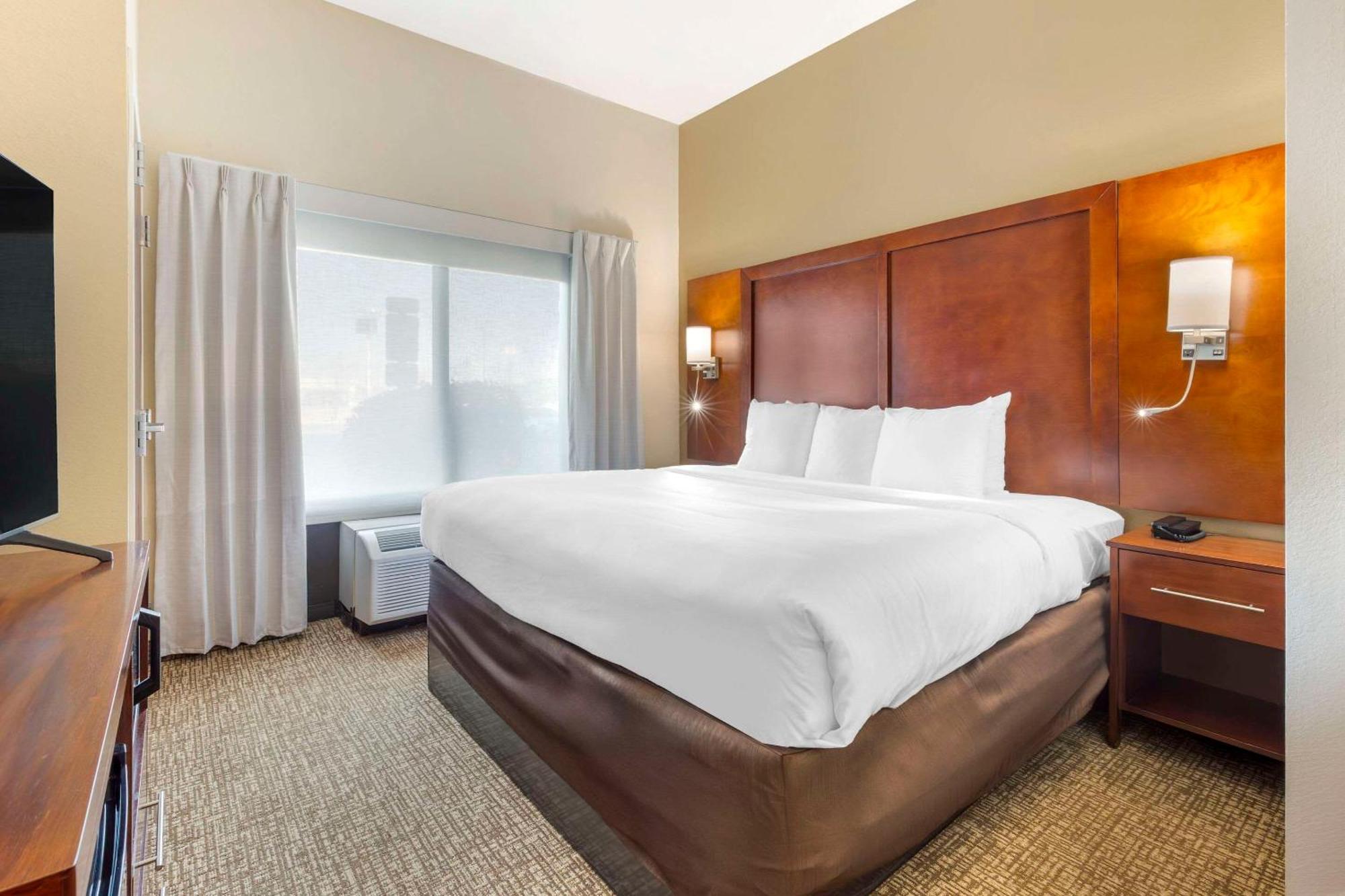 Comfort Suites Wilson - I - 95 Экстерьер фото